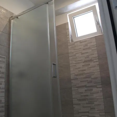 Torresi 2 Apartament *
